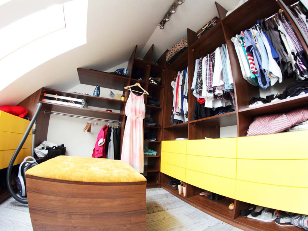Garderoba w apartamencie w Bydgoszczy